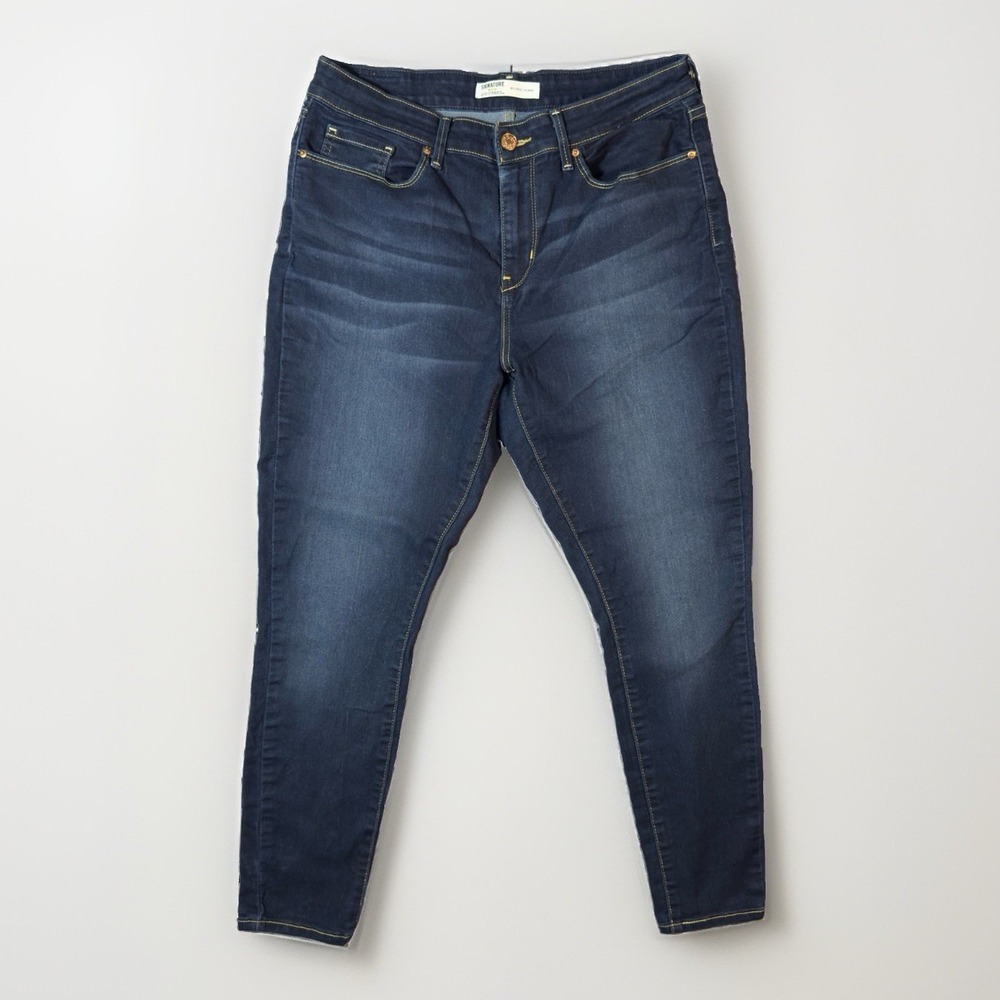 Signature by Levi Strauss Mid Rise Skinny Jeans Women's 12S W31 L28 Dark Wash